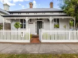 Cottage on Yarra, 3 Bedrooms, 3 Beds, Geelong City