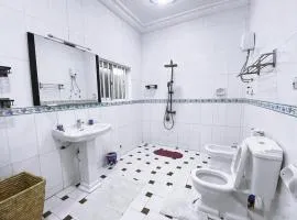 Very spacious furnished apartment