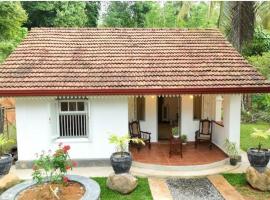 Calm Villa, Hotel in Mihiripenne