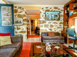Charming Stone house, 500 meters to Acropolis, Hotel in Athen
