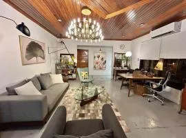 Chic Designer Family Suite Shared Bungalow LRT SS1 PJ