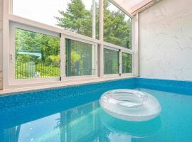 Gapyeong staysumok pool villa pension, hotel en Gapyeong