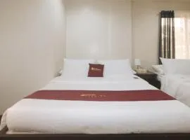 RedDoorz Premium at RNJ Hotel