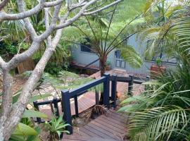 Ferntree Hollow - private, peaceful, walk to town, hotel in Maleny