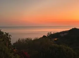 BOUTIQUE RESORT VILLA FRANCA - Hotel per coppie con servizio spiaggia incluso !