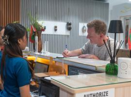 LemonRock Comfort, hotel v Male City