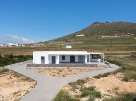 몰로스파루에 위치한 호텔 PAROS MOLOS Modern Brand New 3-Room Villa 50m from beach