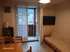 Luz Saint Sauveur apartment with private parking