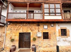 Casa de Piedra y Lombera, hotel en Limpias