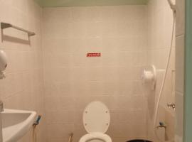 D Love Gueshouse โรงแรมในระนอง