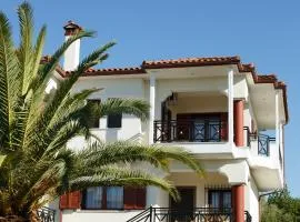 Villa Palmera 100m from the beach