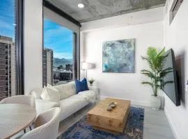 10thFloor CityView HotTub,Pool,Gym,Parking,King Bed