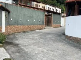 Casa em praia de Mauá-Magé