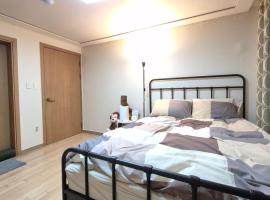 Nick's home02, homestay in Ilsan-dong