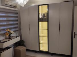 Myluxehouse, Hotel in Ariana