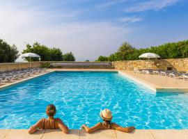 Village de gîtes La Fontinelle, Hotel in Bessas