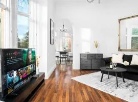 Spacious Apartment - Pet Friendly - Parking - Wi-Fi Netflix 9PKC