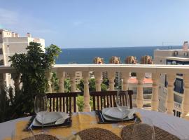 Costablanca House Magnificent Penthouse with Ocean View, khách sạn ở Arenales del Sol