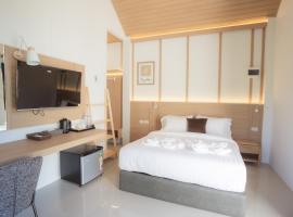 Annrin cafe & Resort, hotel a Ban Song Phi Nong