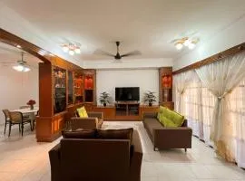 Spacious Private 4-Bedroom Home in Tambun