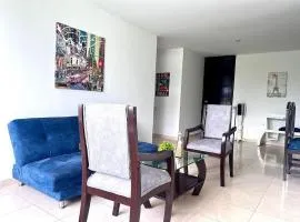Apartamento cerca del Centro y Clínicas