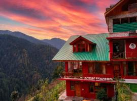 Nazzara - Stay & Café, hôtel à Shoja