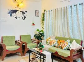 Stay at Sakhis, 2BHK spacious Flat, 5 mins to Anjuna beach
