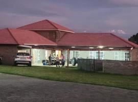 Riverside Inn โรงแรมในOranjeville