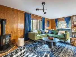 Mountain Retreat Sleeps 10 Arcade & Game Room