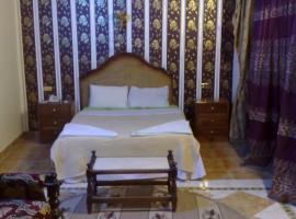 Old Oasis Hotel for Safari Trips โรงแรมในAz Zabū