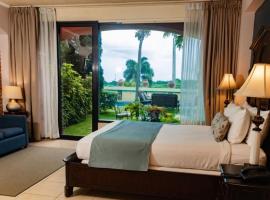 Altos de Fontana by Macondo Collection, self catering accommodation in Managua