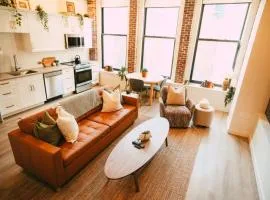 Historic Charming 2BR Apartment DT Halifax