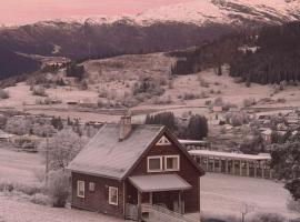 Family-Friendly House - Panoramic Mountain Views, villa em Vossevangen