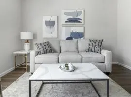 Landing Modern 2BD Pool Gym