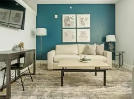 Landing at Chestnut Farm - 1 Bedroom in Stallings