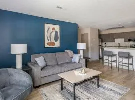 Landing Apartments - Reserve at Research Park