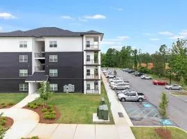 Landing Beautiful 3BD Yoga Studio Pool