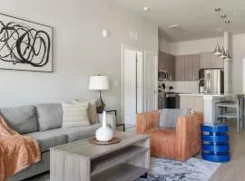 Landing Stunning 2BD Game Room Pool