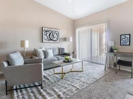 Landing Chic 1BD Gym Rooftop Lounge