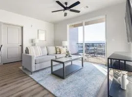 Landing Chic 1BD Game Room Clubhouse