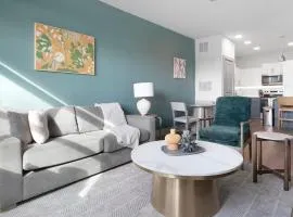 Landing Amazing 1BD Pool Courtyard