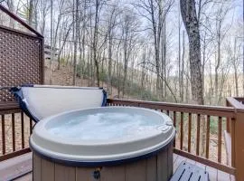 Creek On-Site! Cabin 7 Mi to Cataloochee Ski Area