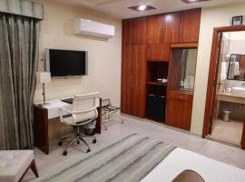 Kohanoor one Plaza, hotel di Dudiwāla