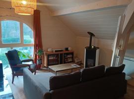 Apartment in Villa with garden, hotel Vérel-Pragondran városában