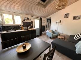 Ty Palud Gîte, piscine chauffée, spa et air marin, hotel i Plonévez-Porzay