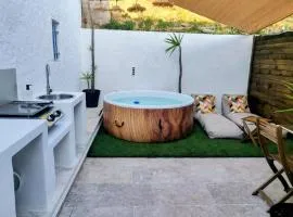 La Nina A 5 min de Cassis