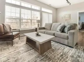 Landing Chic 2BD Courtyard Gym