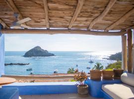 2 Bedroom house panoramic ocean views in Careyes, hotel in Careyes