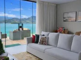 Maravilhosa casa linear 5 suítes em Angra