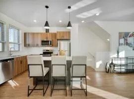 Landing Amazing 3BD Clubhouse